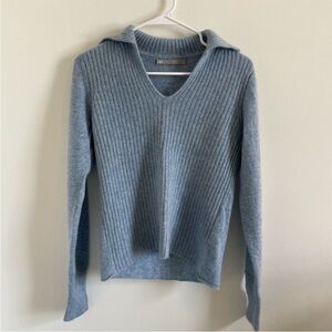 In Cashmere Brand blue sweater 💯 100% Cashmere Medium Fall Winter Fashion